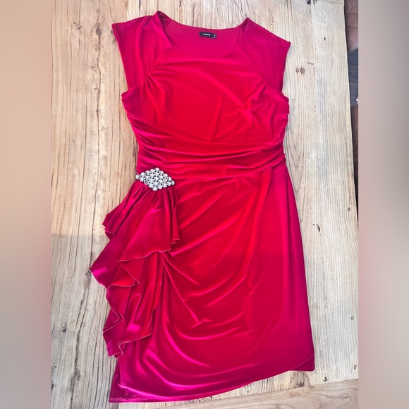 Eve Hunter Red Dress with diamantés detailing - Worn Once - size 18 - Picture 2 of 8